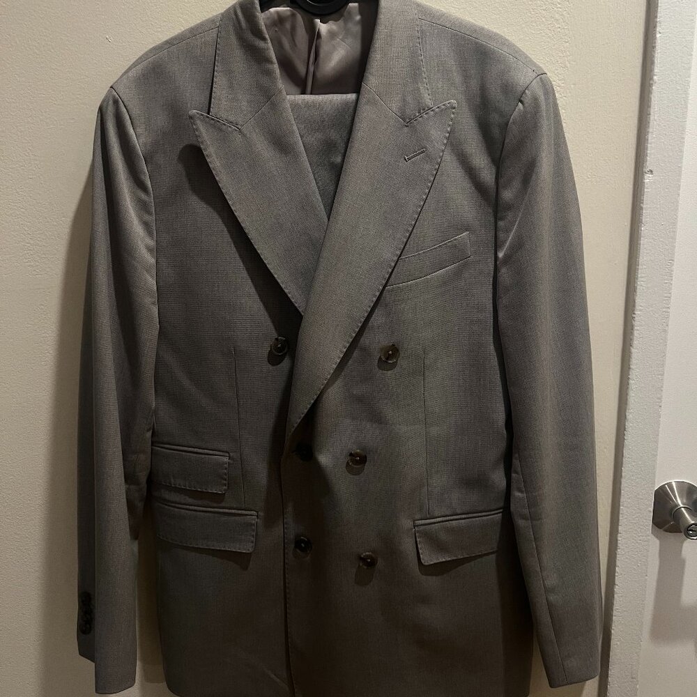 Banana republic double breasted Suit (2pcs)
